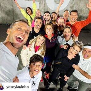 Jaime Cantizano Instagram - Posted @withregram • @yosoylaulobo Qué nos hemos marcado una clase de zumba en el programa? Chi. 
Qué no tenemos vergüenza ni la conocemos?
También. 😂😂
#mañaneros #morning #onair #rtve #plató6 #pradodelrey #pic #picoftheday #sinofueraporestosmomentos