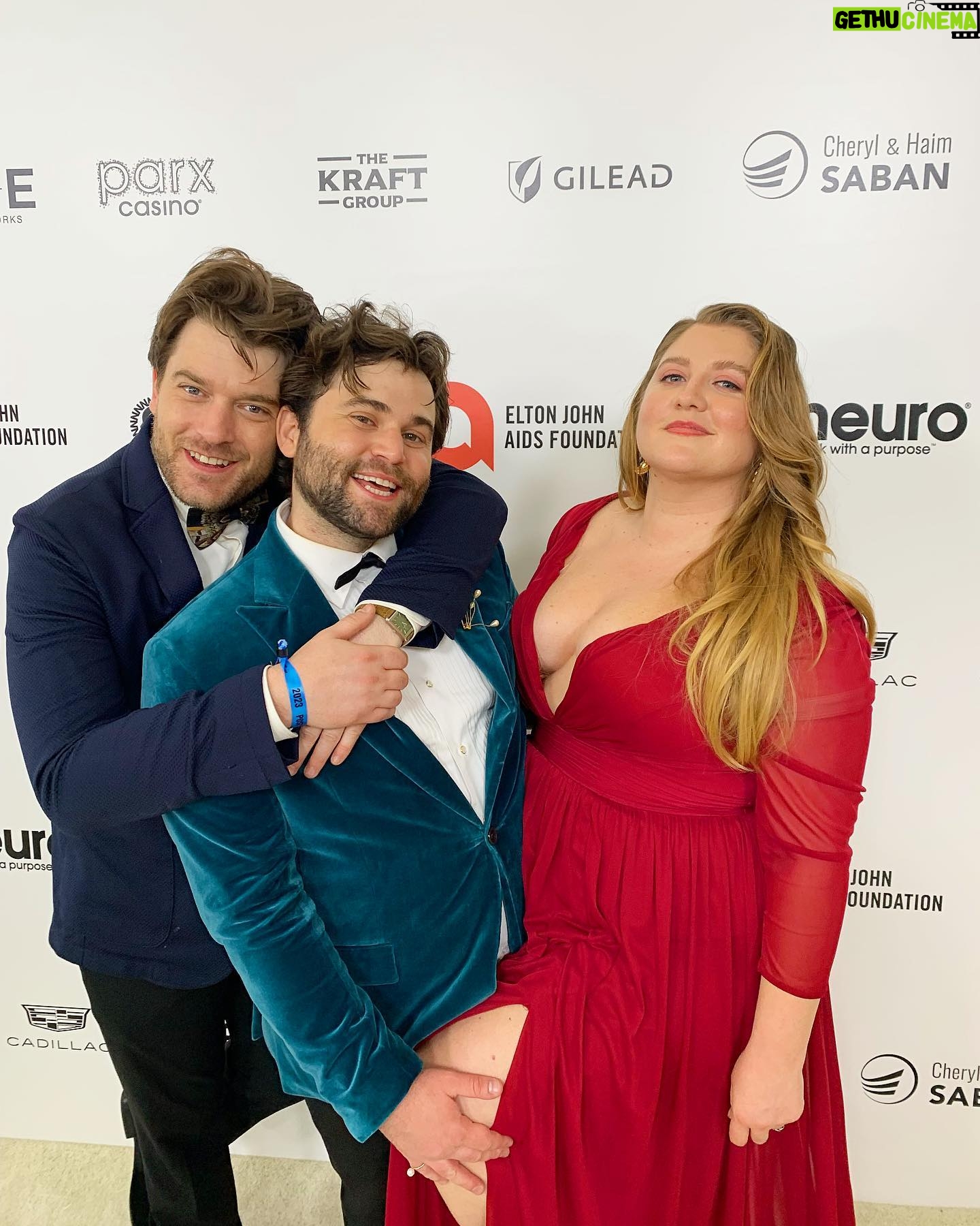 Jake Borelli - 30K Likes - Glamor is a way of liiiiife. @eltonjohn #EJAFOscars @ejaf
👔 @benjaminholtrop
@jackvictorofficial
💍 @dior
💄 @groomedbymichelleharvey