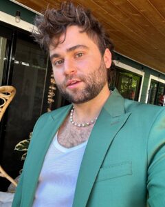 Actor Jake Borelli HD Instagram Photos and Wallpapers June 2023