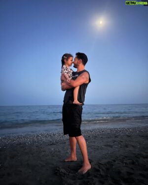 Jake Graf Instagram - Spain was an absolute blast and a few days post vacation the incessant questions and demands for attention have simply become blissful memories of two euphoric little girls in their element, curious about the world around them.😊👶🏻👧🏻

Hoping for a long, warm Summer in London and more discoveries with our little adventurers.❤️

#sun #smile #family #love #beautiful #mum #dad #parenting #holiday #travel #spain