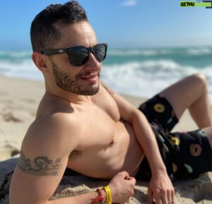 Jake Graf Instagram - This week 4 years ago, Jake and I were on our Babymoon in Miami, enjoying a brief last break together as a twosome, while we waited for our Millie to arrive.

I was very ill for the first few days, unaware of why I couldn't taste or smell anything, and we watched as the world began to shut down around us. 

Jake and I got back on one of the last flights home from the US, arriving in Ireland soon after as travel bans came in, getting to Belfast many weeks ahead of Millie's birth, but grateful to be there. 

So much has happened in 4 years, but that last week with friends in the sun, awaiting our daughter's birth before the world imploded, will always remain etched in my memory. 

#sun #miami #couple #holiday #babymoon #lgbt #trans #family