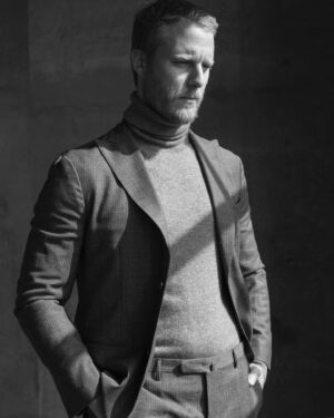 Jake McDorman Instagram - Link in story @1883magazine 
@raenbadua 📸
@luca__kingston 🧵
@beautybycrystal 💄