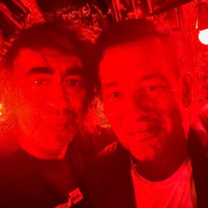 Jakub Kohák Instagram - Setkání po letech. Svěřil se mi s tím, že kdybych s ním hrál ve filmu "Sin city - město hříchu", tak TO BY TEPRVE MĚLO GRÁDY!!! Tak zase někdy, kolegáčku. @cliveowenofficial #potkaliseukolina #panepojdtesihrat #tuhlerunduplatimja #nasifurianti #azetonedasnaex #takvidis #hollywood #actors #hollywoodsmile #seeyoulater