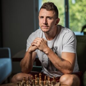 Jakub Štáfek Instagram - Focení pro Instinkt 😎 
text: @janafikifikotova 
foto: @jaroslavfikota_fotocomplete 
#interview #photo #production #office #movie #actor #director #producer #showtime