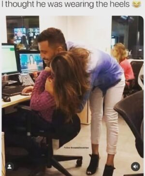 Jaleel White Instagram - What we see 👀 is not always the truth sorry to say 🤷🏽‍♂️ So believe a brotha sometimes when he says it wasn’t me #carryon #asyouwere #yourmindisnotyourfriend #youreyesarelyingtoyou #istaredatthisphotofor10minutesstraight 👠👠🧐
