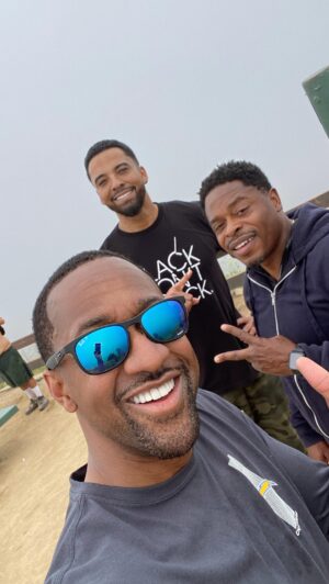 Jaleel White Instagram - How they wait for you to fall off in showbiz 😏🍿 Mesmerizing wire walk, ya can’t look away…

#Hike #Hustle and #Pray 🥾 #mondaymotivation 

Thanks to our Lord, we here to get after it another day 🙏🏽