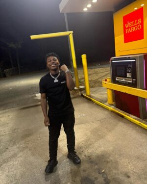 Jalyn Hall Instagram - W night 🐐#happybirthdayPoloG #latenights #newyearnewadventures #bmb