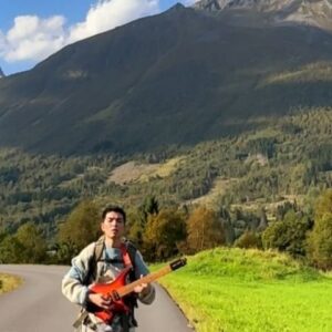 Jam Hsiao Instagram - .
真的很美這裡

#norway 
#guitar 
#guitarsolo 
#amazing