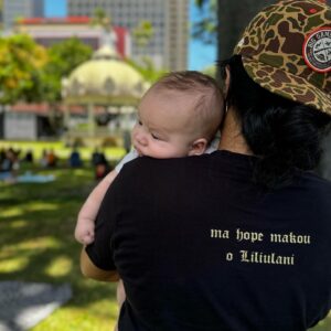 Jamaica Heolimeleikalani Osorio Instagram - The only way to spend the “4th of you-lie” is to clown on these annexationists. Even better to do it among our lāhui and ‘ohana. Blessed to raise these keiki within this longstanding tradition of resisting American imperialism and empire. 

Until the very last aloha aina …

Oh, and fuck Thurston and all his friends past and present 🫣🖤✊🏾