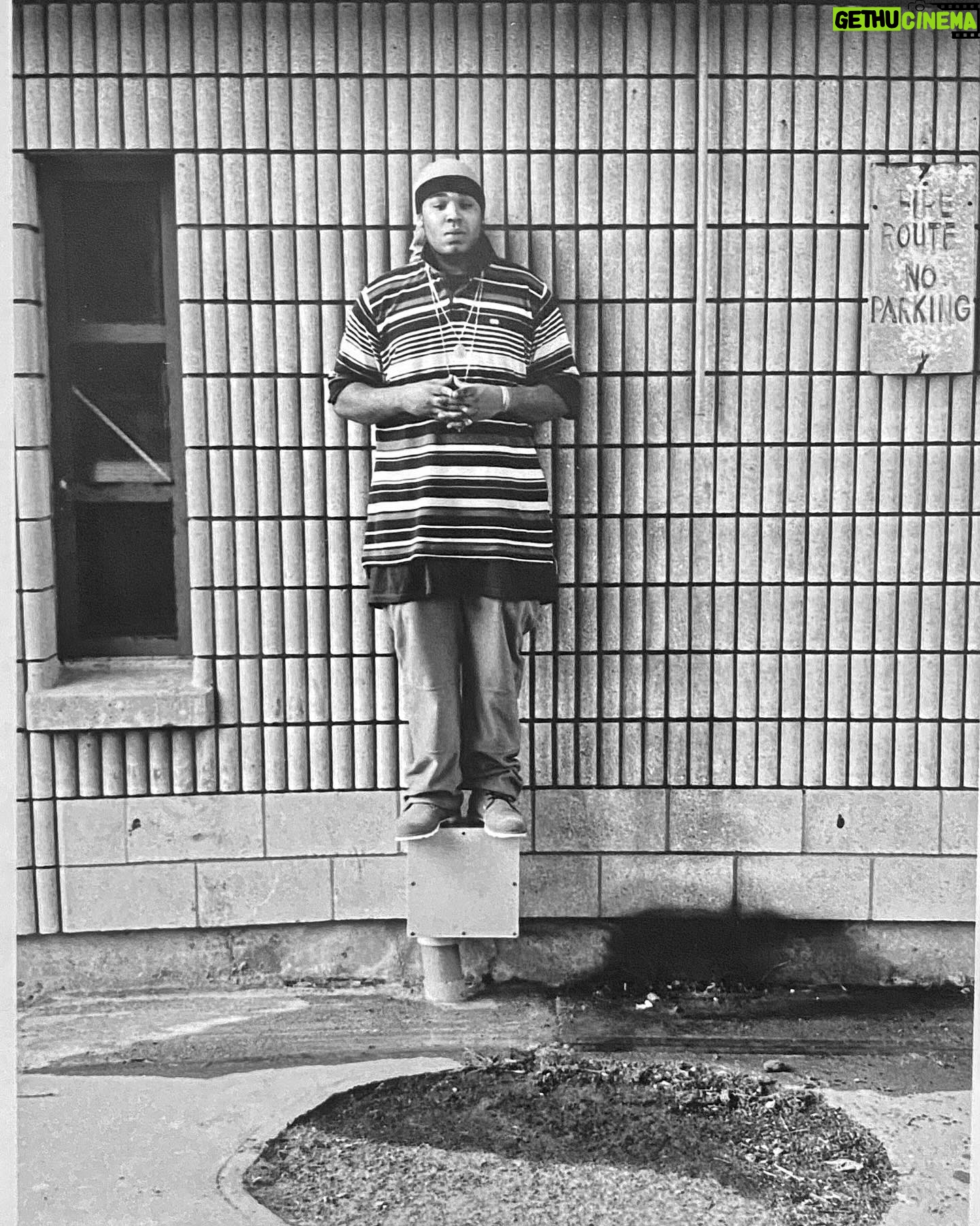 Jamel Shabazz - 754 Likes - Frozen moments in time.
Saint Vincent, Toronto, Montreal, and Brooklyn.
#streetportrait
#streetportraiture
#photography
#photos
#memories
#streetstylephotography
#jamelshabazz
#jamelshabazzarchive