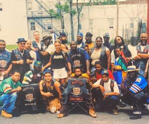 Jamel Shabazz Instagram - Frozen moments in time.
The 2000s
Group sessions. 
#groupshots 
#snapshots
#crews
#faces 
#photography 
#photos 
#groupphotos 
#streetphoto 
#streetportraiture 
#jamelshabazz 
#jamelshabazzarchive