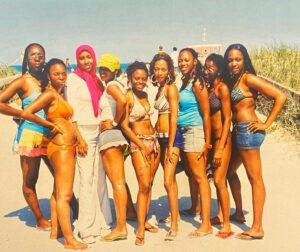 Jamel Shabazz Instagram - Frozen moments in time.
The 2000s
Group sessions. 
#groupshots 
#snapshots
#crews
#faces 
#photography 
#photos 
#groupphotos 
#streetphoto 
#streetportraiture 
#jamelshabazz 
#jamelshabazzarchive
