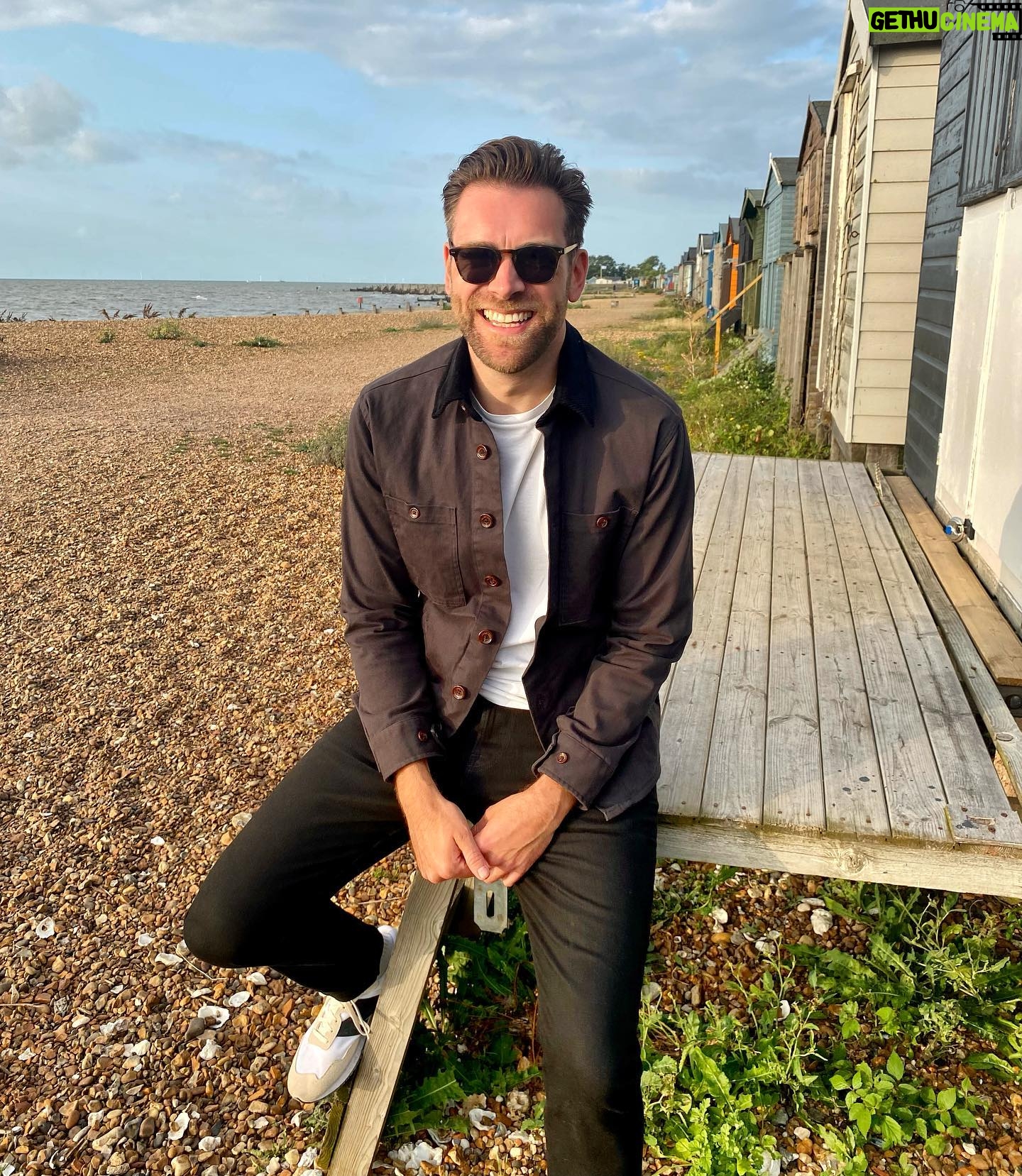 James Cooper - 8.1K Likes - It’s been raining all day and it’s now sunny at 7pm and that’s why I am L.A.U.G.H.I.N.G. Hahahahahahahahahahgagsgshshdjdheudhd