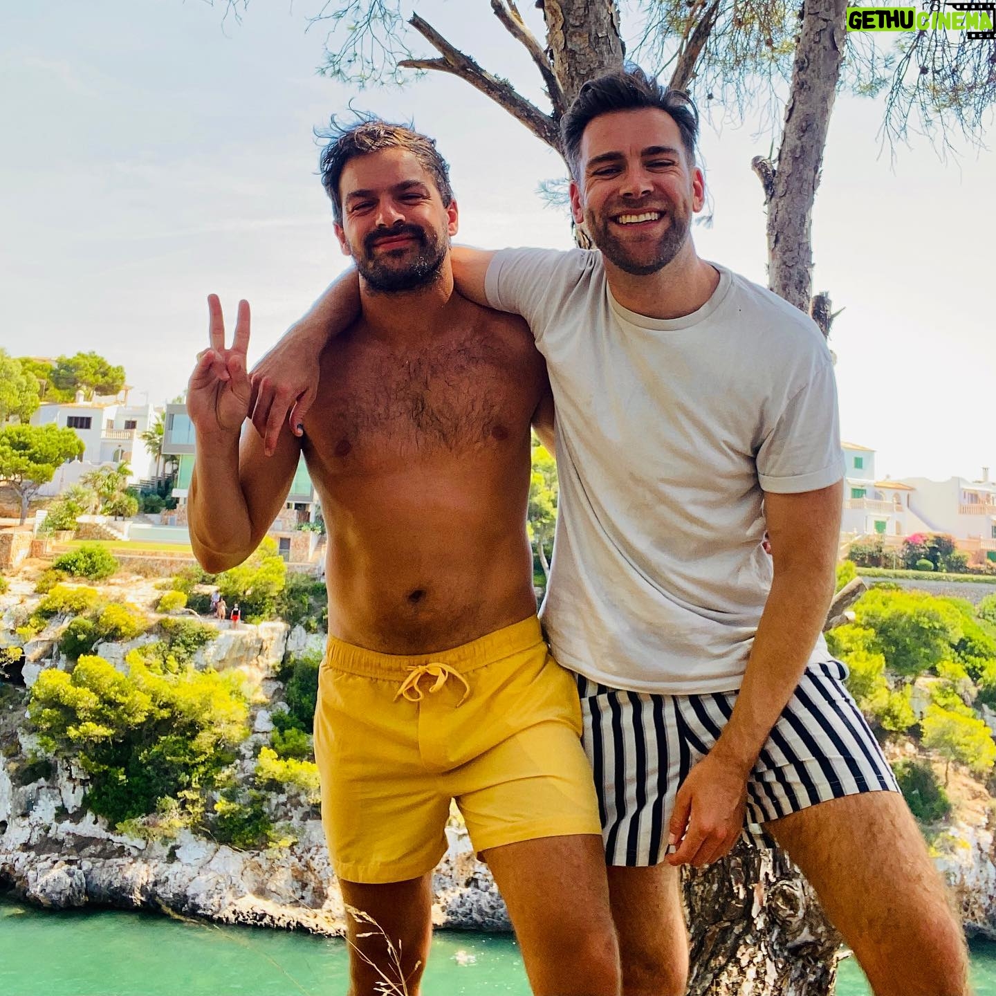 James Cooper - 9.7K Likes - Holiday done. Time for a dump.