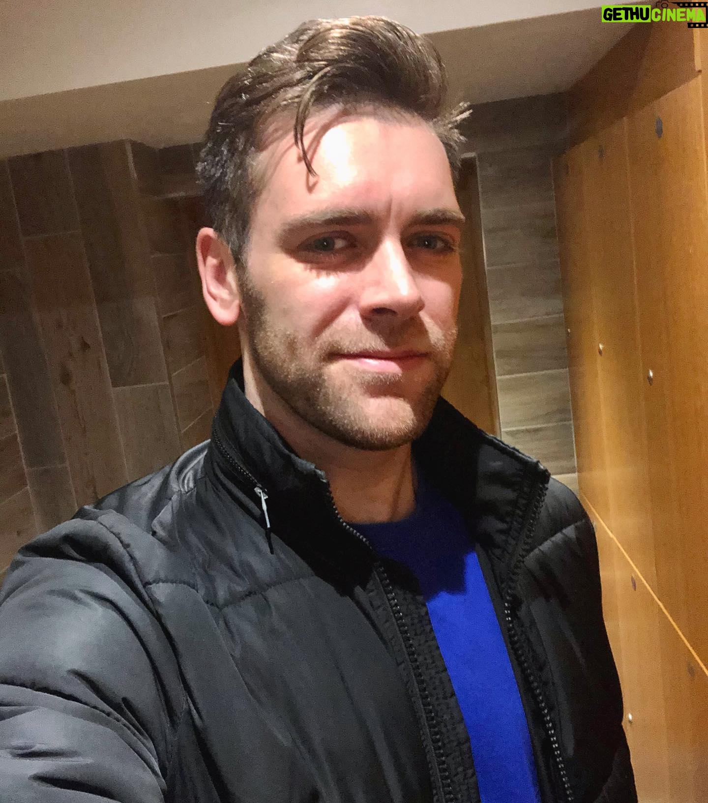 James Cooper - 9.3K Likes - Man Flu = completed ✔️
Xmas shopping = in progress 😕