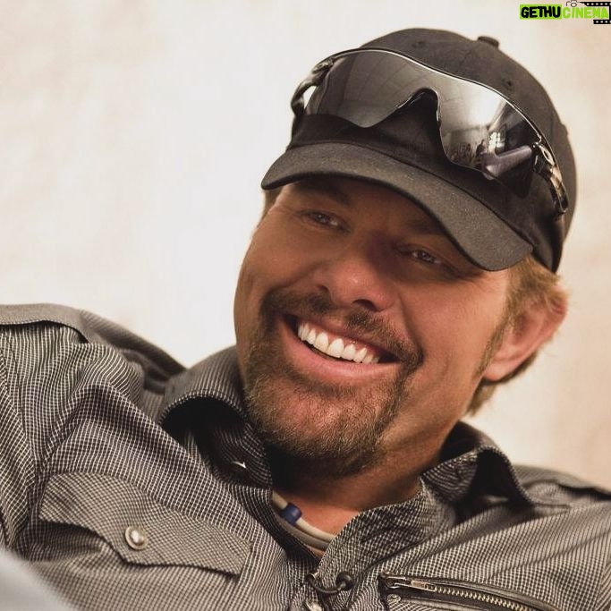 James Cox - 3 Likes - Waking up to this news hurts. Thank you Toby Keith for the laughs we shared, all the beer we drank together and being one of the real ones all the times. You invited me to your bar in OK for some beer when I was there for a show. You gave me your number and said if I’m ever in a pickle to call you. You helped bring a nation together with your song, Courtesy of the red, white and blue. And you made the little boy in me believe with, I should’ve been a COWBOY. You will be missed. Rest easy BIG DOG 🍺
#RipTobyKeith #outlaw #country #cowboy