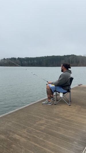 James Cox Instagram - Anyone else Preparing for the National sit in one spot championships coming up soon? 😂🍺

#Fish #relax #beer