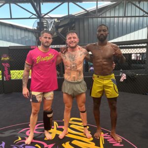 James Gallagher Instagram - Thanks for to the boys for helping me get that 1% better today 🙏🏻🙏🏻👑 22 days until the jimmy show! 🇮🇪👑