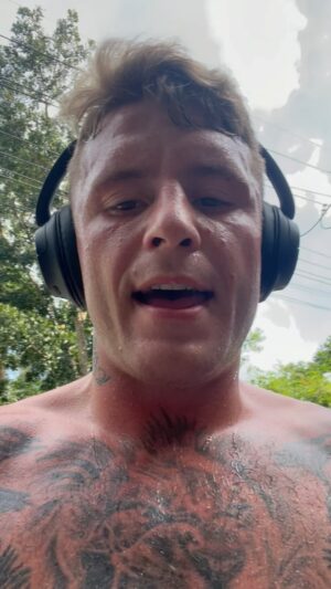 James Gallagher Instagram - Solid 5k done, handy 🥊👑🙏🏻