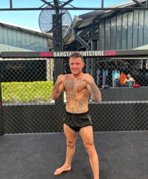 James Gallagher Instagram - It’s all coming together👑🇮🇪 blessed 🙏🏻 1 more month and the jimmy show returns to @thessearenabelfast thank you to @akeitheon @ghick1 @strikingcoach_cmcb for this mornings work. It’s time skip past the que to number 1. Do what you can, I do what I want.