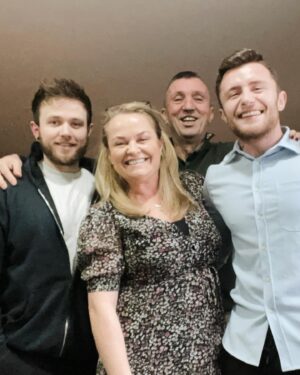 James Gallagher Instagram - I’m rich rich these days. Rich with love the kind people dream of ❤️ once we have each other we have everything 🙏🏻
