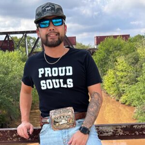 James Huling Instagram - There's a saying here in Texas
"Go Big or Go Home". 
Mollys Custom Silver"
Veteran owned and made right here in Texas. 
Don't buy generic
"Customize". 🌵