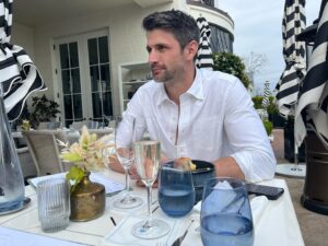 James Lafferty Instagram - Kickin’ around 🚶🏻‍♀️🚶🏻‍♂️🌴