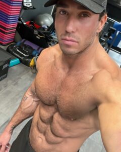 Actor James Lock HD Instagram Photos and Wallpapers April 2024