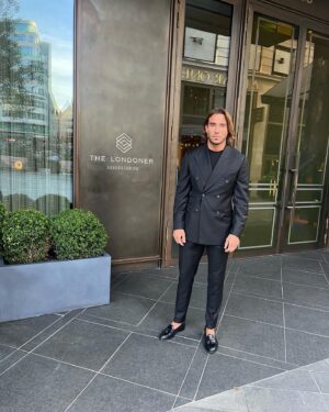 James Lock Instagram - Vogue World 🌍 
-
#vogueworld #genesis_usa