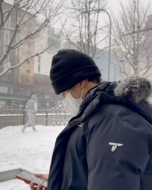 James Ma Instagram - 눈