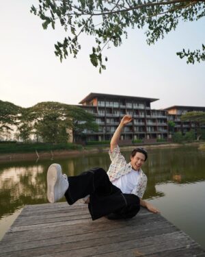 James Ma Instagram - มากี่ครั้งก็มาถ่ายรูปมุมนี้ 🌅 📸 😁😂

#muthimaya 
#muthimayaforestpoolvillakhaoyai