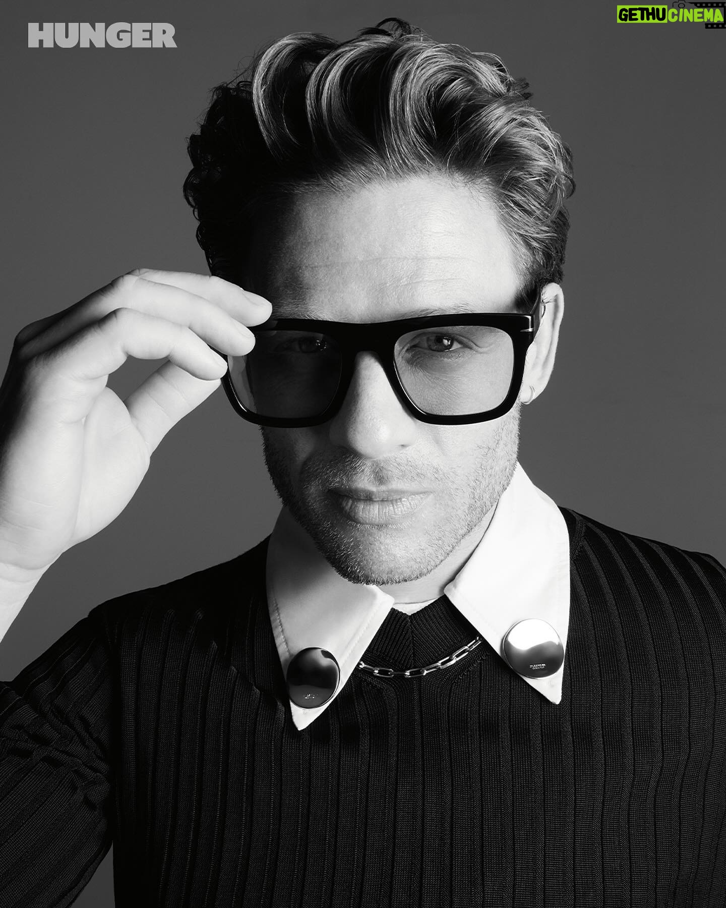 James Norton - 21.5K Likes - THE DREAMERS for HUNGER with RANKIN
The hype is real. Rankin is 👑
Wearing @cartier and @dbeyewear
Photographer @rankinarchive
Fashion and Beauty Director
@marcoantoniolondon @marcoantoniostylist
Writer @scarlettcoughlan
Groomer @petransellge at The Wall Group
Photographer Assistants @jdyevns @harrisongrantstudios
Producer @sarah__the__star
Production Coordinator @abbyrothwell
Retouching @trueblackstudio
@hungermagazine