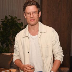 James Norton Instagram - A Little Life comes to an end tomorrow night. 132 shows in total. It’s hard to describe how massive and important this experience has been for everyone involved. Last night we celebrated the end of the run, the sense of achievement, each other. Love this company. Of all the parts of this mad experience, I will miss this bunch the most ❤️❤️❤️❤️

Thank you to @1hotel.mayfair for having us. And thank you to @audiuk for the luxurious rides to and from 💋

@alittlelifeplay @hanyayanagihara @audiofficial @haroldpintertheatre @savoytheatreldn @davebenett