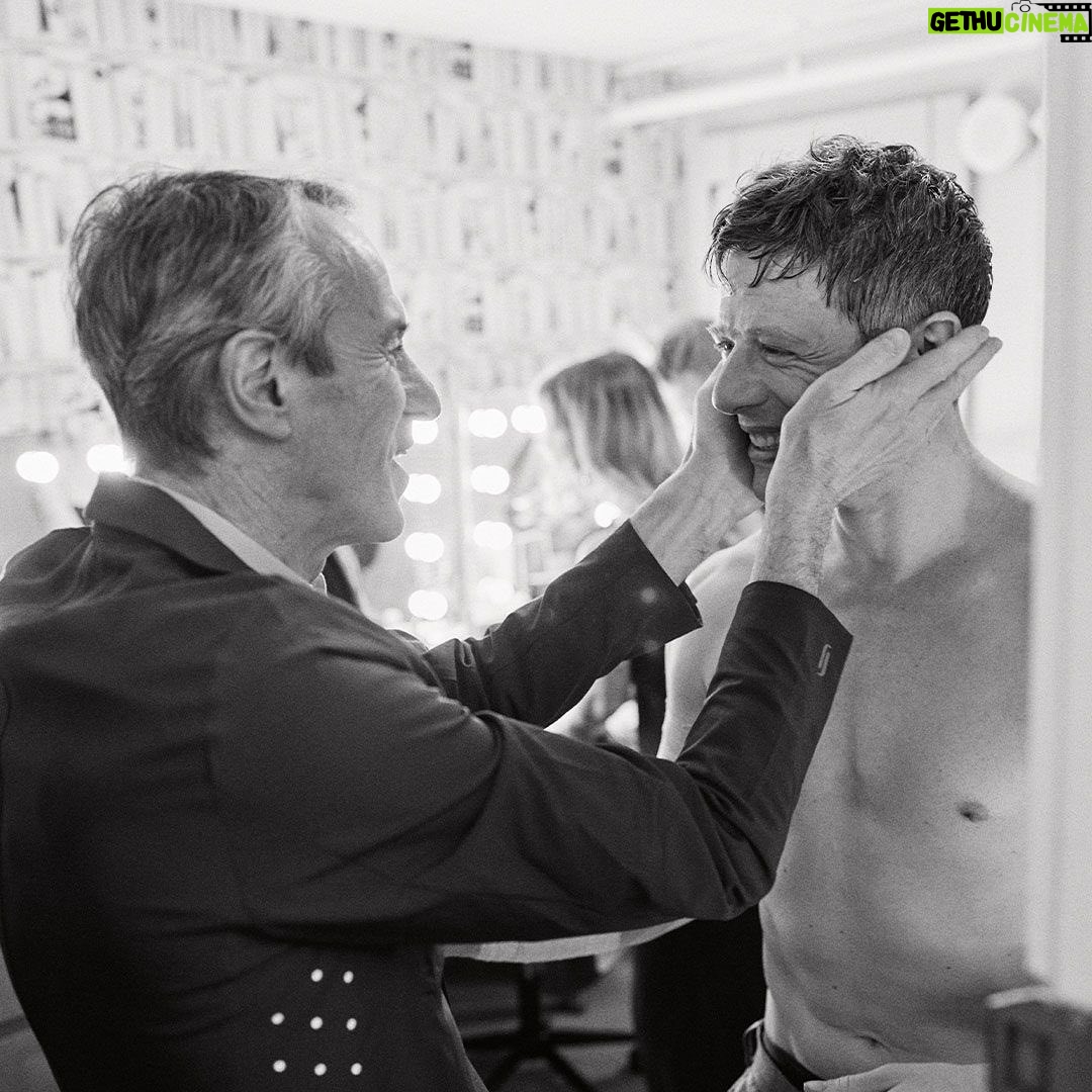 James Norton - 49.2K Likes - A magical moment, just after the curtain came down on our opening night of A Little Life 🥲
Very special memories, beautifully captured by @emiliomadrid 🙏🙏
@alittlelifeplay @alittlelifebook @hanyayanagihara @haroldpintertheatre #alittlelifeplay #ivovanhove #openingnight