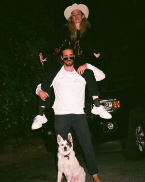 James Ransone Instagram - Me in my custom “peaches” sweatshirt made by Adelaide Crocker (pictured, not the dog, dog is sonny) for @hunk_intl 🍑