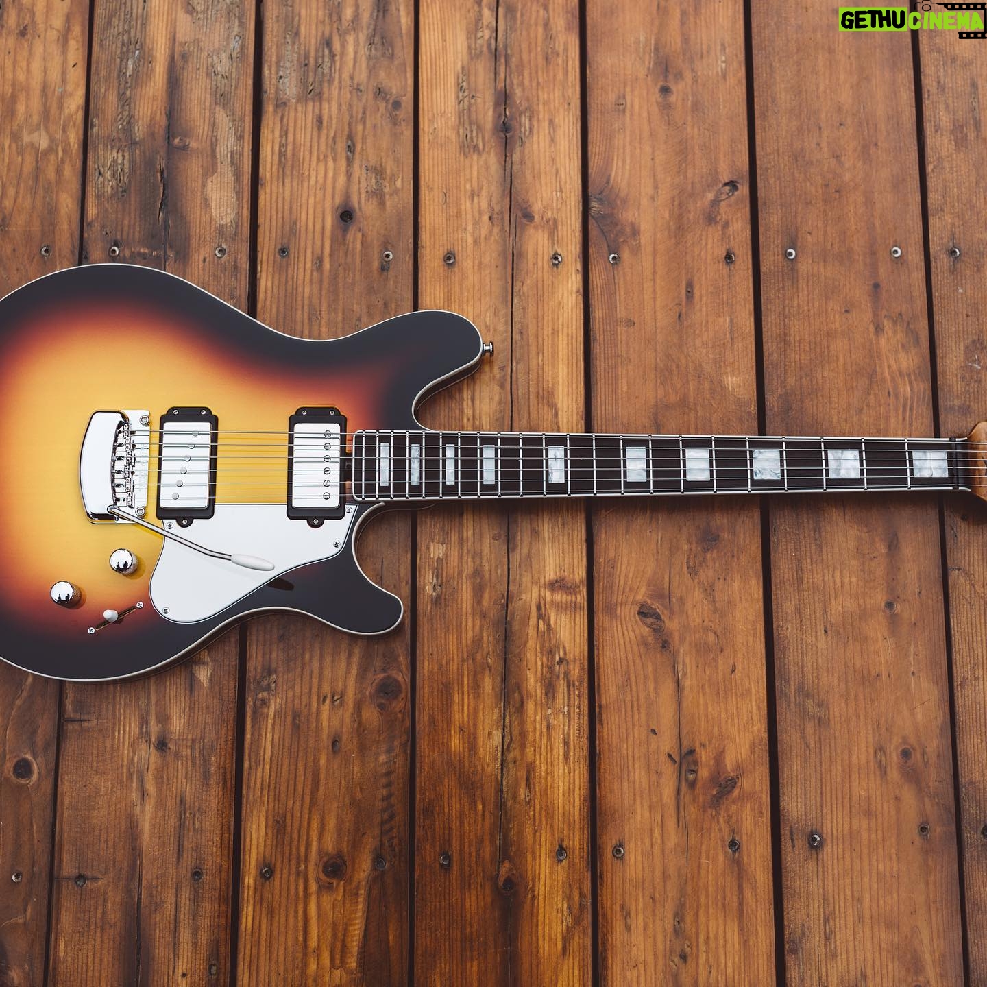 James Valentine - 4.3K Likes - Dayum @music_man ! This new Ball Family Reserve Valentine... #ernieball #musicman #guitar