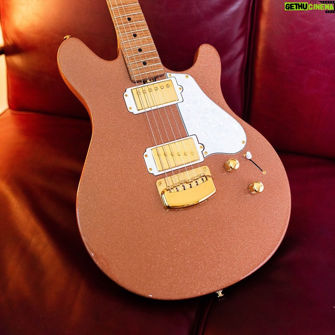 James Valentine - 3.7K Likes - Excited for 2021 Valentine new colors!! Champagne Sparkle, Tobacco Sparkle, Maroon Burst Sparkle. ⨠Check them out on our tour right now! Go to music-man.com for more info!