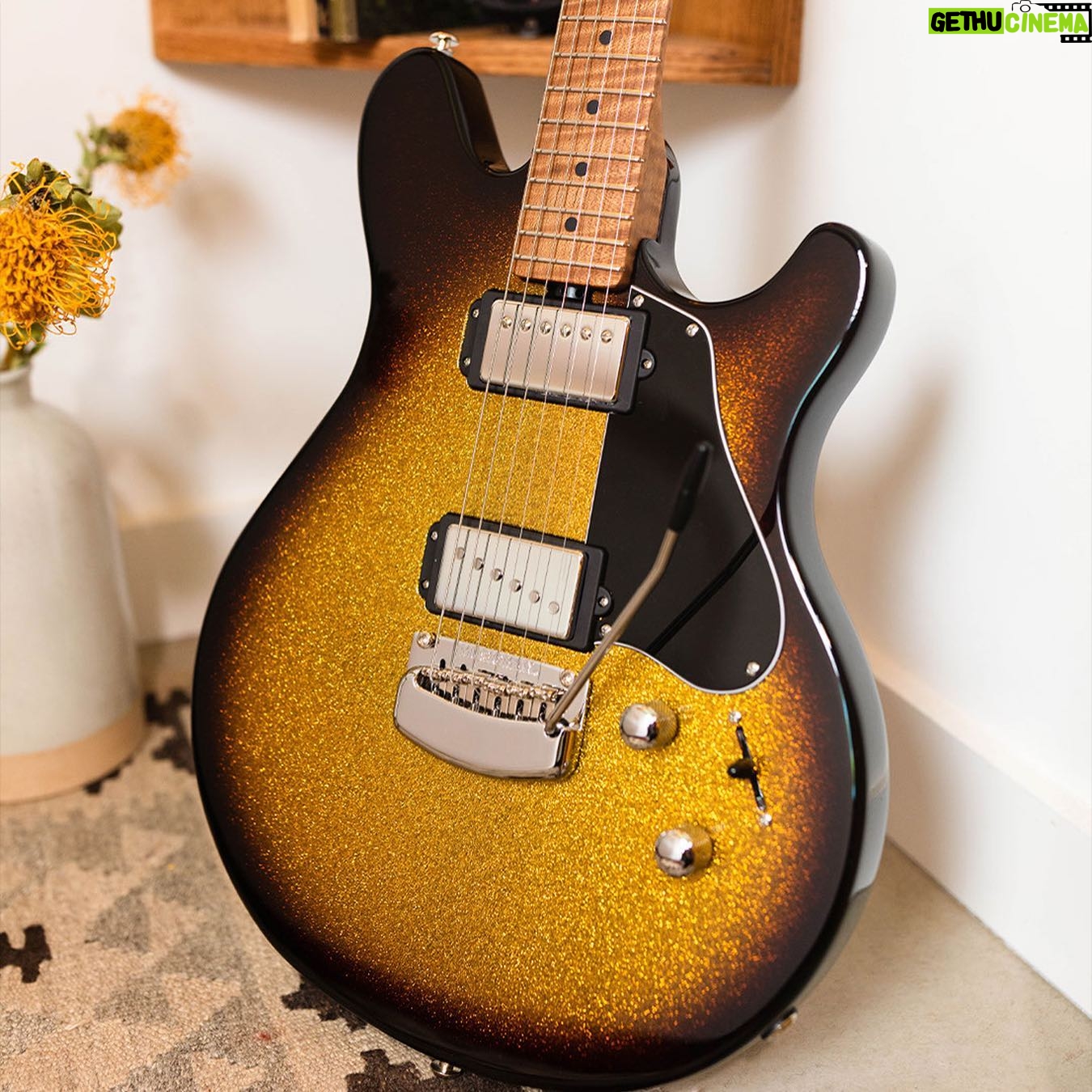 James Valentine - 3.7K Likes - Excited for 2021 Valentine new colors!! Champagne Sparkle, Tobacco Sparkle, Maroon Burst Sparkle. ⨠Check them out on our tour right now! Go to music-man.com for more info!