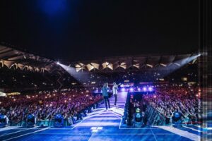 James Valentine Instagram - THANK YOU SANTIAGO! Photos by @bootswallace