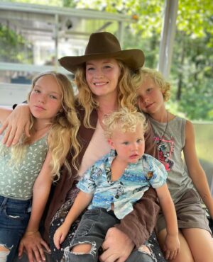 James Van Der Beek Instagram - Happy Birthday to the most extraordinary person I know.  @vanderkimberly, I am in awe of you: As a mother, a friend, a medicine woman, a healer, a conscious, caring superhuman on this planet... and as a wife?  I would not be half the man I am without you, nor would I have survived this past year.  Your strength has been our anchor, your magic has inspired us all to new heights, and your love has carried us through - me, the kids, our community… Everyone who knows you feels nurtured and safe in your presence.  Maybe one day the world will get to witness the actual extent of your gifts, but for now... I count myself the luckiest man on the face of the earth.  I love you.  Thank you for being. ❤️