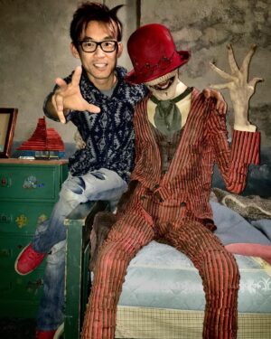 James Wan Instagram - Throwback to my tall friend, the Crooked Man played by the incredible @jbotet. Javier’s movement was almost supernatural, some people knocked the character for being CGI. 
I filmed him in slowmo and reverse playback — all old-school camera trickery. 

And no, unfortunately the spin-off movie with this character isn’t happening. Outside of my control. But maybe one day. #theconjuring 
#theconjuring2 #thecrookedman