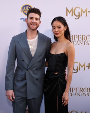 Jamie Chung Instagram - Best partner @bryangreenberg 🖤 @emperorofoceanpark @makeupbyasem @saintasylum @saulee