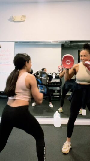 Jamie Colleen Instagram - Don’t mind us, we’re just over here building hurtin’ bombs! 💪🥊🙌😆

AJ continues to impress me. She shows up and puts the work in every single time! 💪👏 So proud of her 🫶

Remember:
Hard work, WORKS 🤌
_______________

I’m available for privates and small group self defense sessions at @controlabphilly in Center City. 

Fill out the form in my bio! 

#controllab #phillytrainer #girlpower #selfdefense
