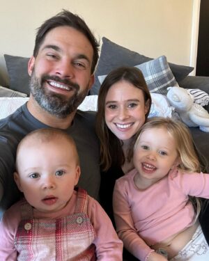 Jamie Jewitt Instagram - Still trying to get a family photo with us all smiling, in focus and looking at the camera 🤣(but I love these photos anyway 💕particularly Nell’s ‘I’ve been smiling for too long’ face in the last photo 🤣)