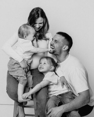 Jamie Jewitt Instagram - Our first proper family photos 🥰
Thank you for your messages, we haven’t disappeared to have the baby quite yet but I wasn’t well last week, which is why we went a bit quiet. Hopefully on the mend now before baby boy’s arrival ☺️. Before that we were lucky enough to squeeze in our first ever family photoshoot, we brought with us nothing but chaos and somehow @kelciejohnlewisportraiture turned that into this magic and we couldn’t be more grateful✨