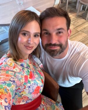 Jamie Jewitt Instagram - Lovely weekend celebrating @camillathurlow ‘s birthday! Date night which we really don’t get very often these days followed by plenty of playtime with the rugrats ♥️👶🏻 

🎉🎉🎉🎉🎉🎉🎉🎉🎉🎉🎉