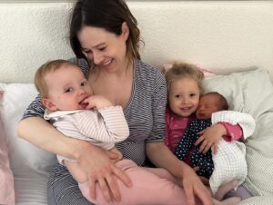Jamie Jewitt Instagram - And just like that.. we are a family of 5 ♥️

Meet baby Brodie 👶🏻

12.38pm 8th May 6lb15oz
