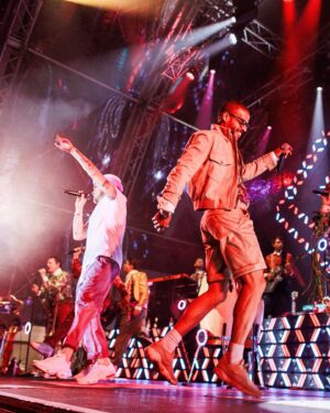 Jan Delay Instagram - 🔨🔨🔨 hammer fotos von hammer show mit hammer band an hammer ort 🔨🔨🔨 @paul.gaertner 📸 war dabei an der #portanigra in #trier 🤩🙏
.
#foreverjan #bestof #album #tour