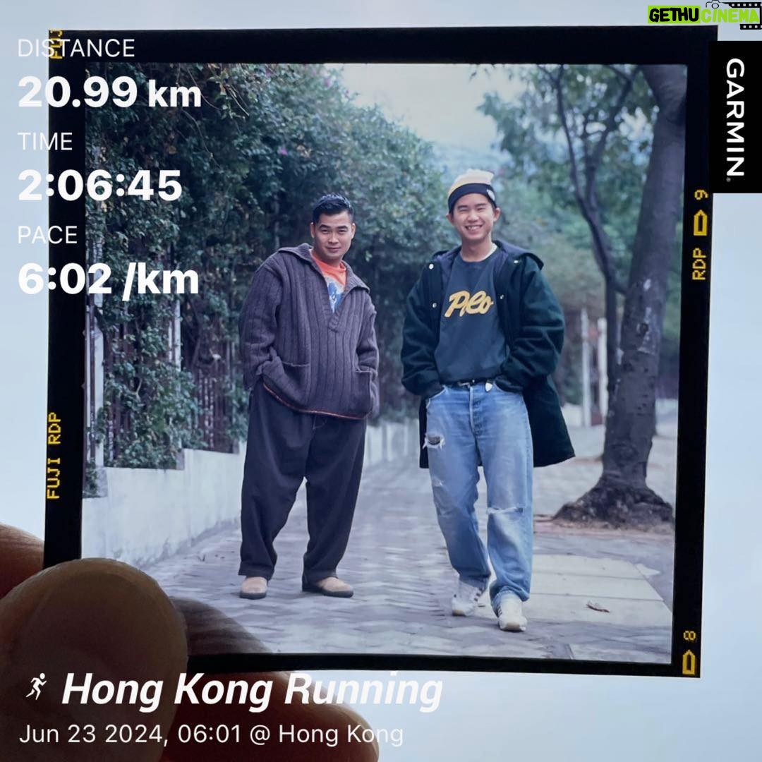 Jan Lam Hoi-Fung - 6.4K Likes - 一個騷基本嘢嘞有台燈音樂隊和音VISUAL有歌有舞有少少嘢想講同埋有啲啲筆絕咁囉,係冇飛啫!