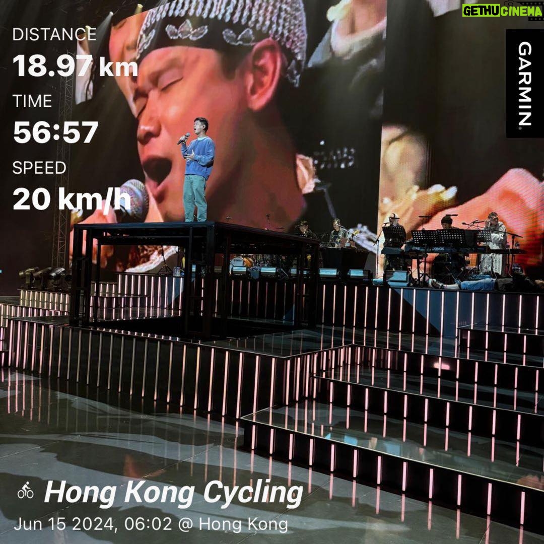Jan Lam Hoi-Fung - 4.8K Likes - 台上一分鐘,台下十年功。
#多謝UncleAuntie過大海在台下發神功
#八月三號晚台上台下再顯神功